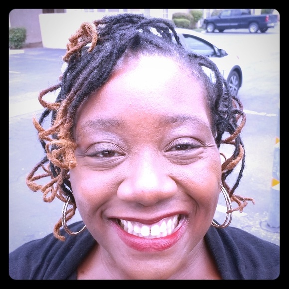 Meet your Posher, Neima - Picture 1 of 1